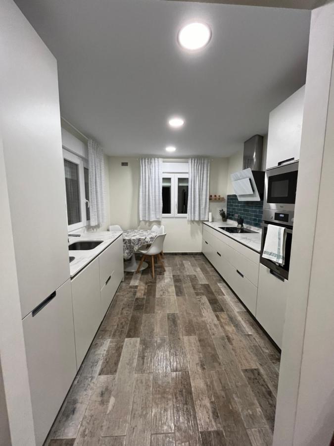 Apartment La Chabola Sobarzo